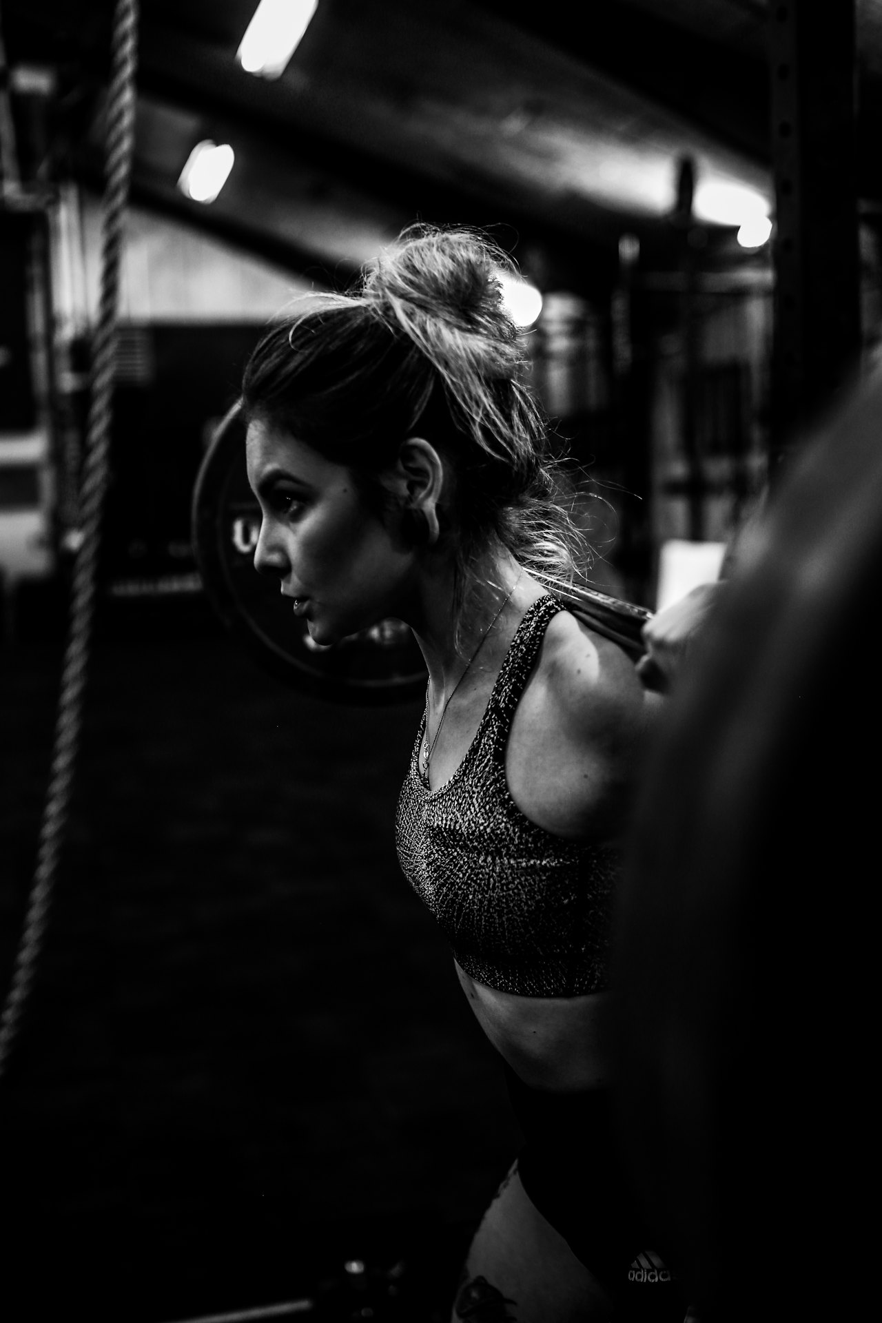 Treino de musculação — séries e repetições